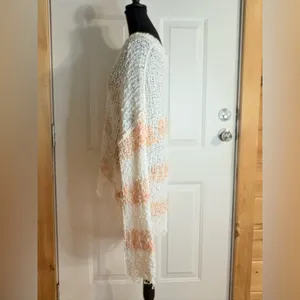 POL Crochet peach and white Oversized Comfy Sweater NWT size Medium thumbnail 6
