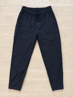 Lululemon Women's Dance Studio Mid-Rise Athletic Jogger Pants Black Sz 4 thumbnail 1