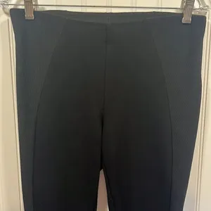 Hue black mid rise leggings thumbnail 4