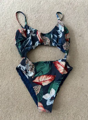 Hollister Floral One Piece Bathing Suit thumbnail 1