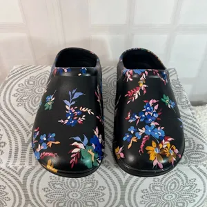 Totes Black Blue Bailey Everywear Floral Lightweight Gardening Clogs Size 10 thumbnail 2
