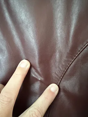Vintage women’s Etienne Aigner Red Burgundy Leather Jacket, size 16 ©️ thumbnail 6