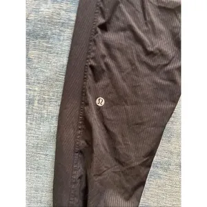 Lululemon Dance Studio Black Mid Rise Jogger Size 2 thumbnail 4