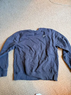 crewneck thumbnail 2