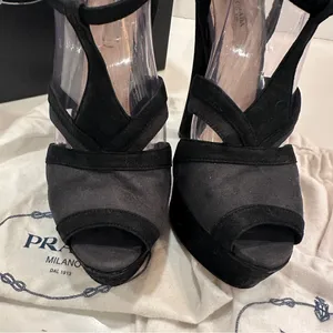 Prada Platform Stiletto T-strap Sandals Sz 39 Suede Black Gray Heels Peep Toe thumbnail 2