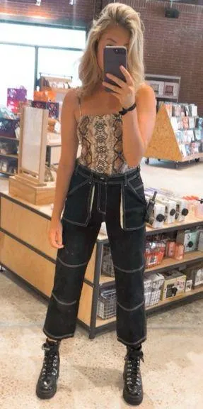 Urban Outfitters BDG maura contrast stitch carpenter jeans thumbnail 1