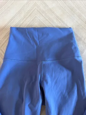 Lululemon Women’s Size 0 Vibrant Blue Purple Leggings 22” Inseam thumbnail 3