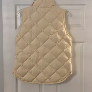 J.Crew Puffer Vest size S BNWOT length 25” bust 36” color cream thumbnail 6