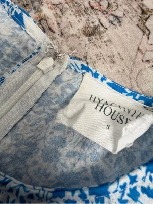 Hyacinth house Blue Floral Tie-Sleeve Dress - Tuckernuck thumbnail 10