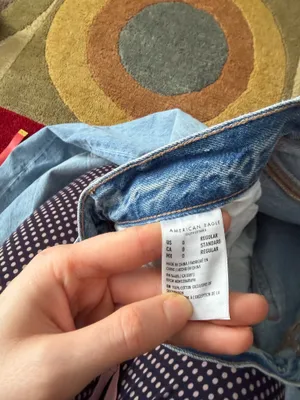 American Eagle Relaxed Mom Jeans High Rise Light Wash Distressed Deep Cut Size 0 thumbnail 7
