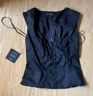 Lulu's Elegant Black Sleeveless Blouse thumbnail 1