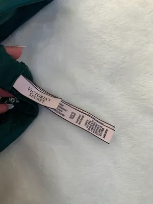Victoria's Secret Bra thumbnail 3
