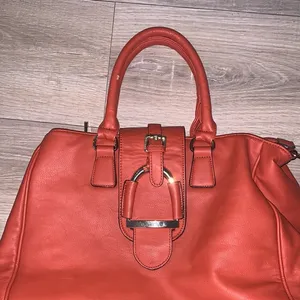 Charming Charlie Orange Handbag Satchel Zip Buckle thumbnail 2