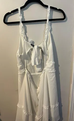 White Dress thumbnail 3
