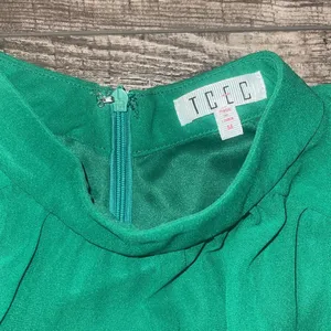 TCEC gorgeous green dress. perfect for weddings, parties, date night! thumbnail 4