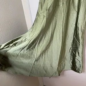 NEW! Selfie Leslie Well Versed Pleated Bust Front Split Dress Olive MED 27595d24 thumbnail 8