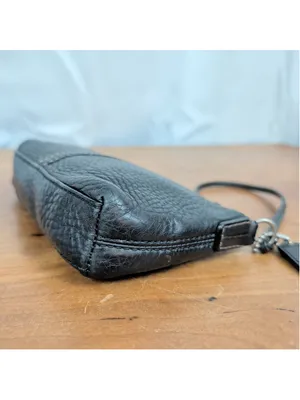 Coach Black Pebbled Leather Wristlet Mini bag thumbnail 7