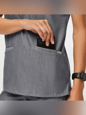 Figs Casma Scrub Top™ Graphite (Size XS) thumbnail 4