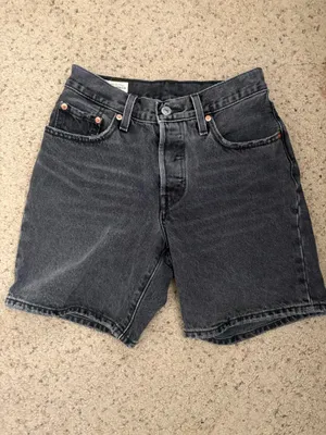 Levi’s 501 90’s Women’s Black Denim Shorts thumbnail 2