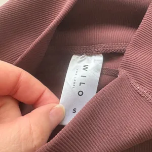 WILO The Label Ribbed High Waisted‎ Ruched Hem Leggings Women Size S Burgundy thumbnail 4