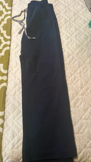FIGS Scrub Pants Isabel High-Waisted Wide-Leg thumbnail 2