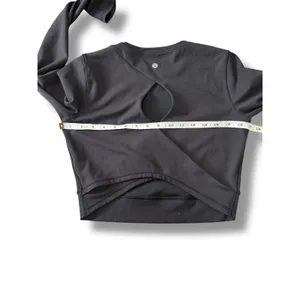 Lululemon Black Long Sleeve‎ Cropped Workout Top Keyhole Back Athleisure Size M thumbnail 6