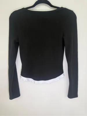 Madden Girl Black Ribbed Long Sleeve Top with White Trim Women’s Medium thumbnail 2