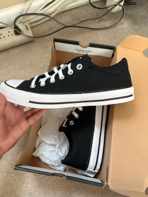 Converse Sneakers thumbnail 2