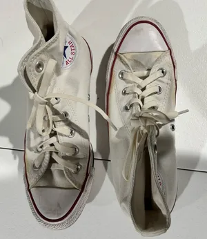 Women’s converse size 8 high tops white thumbnail 1