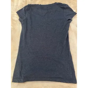 Tampa Bay Rays MLB Baseball V-Neck Graphic T-Shirt Charcoal Gray Women M (A) thumbnail 2