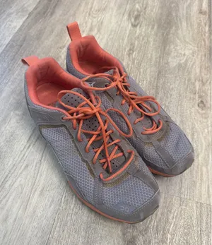 On Cloud On Running Cloudrunner Womens 7.5 Running Shoes Grey Coral thumbnail 1