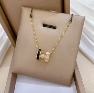 Gold H letter stainless steel necklace thumbnail 1