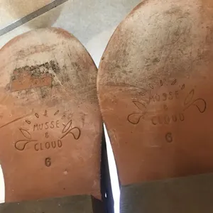 Shoes thumbnail 7