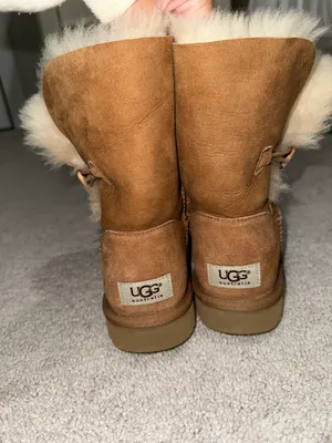 UGG Bailey Button Boots thumbnail 3