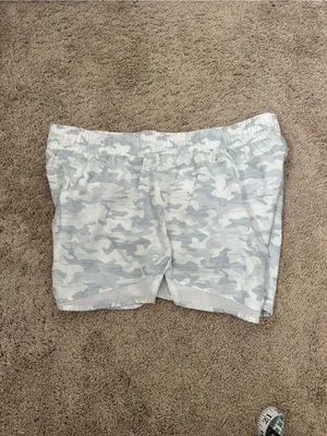 ASICS Athletic Lined Women’s Gray & White Camo Shorts Size L thumbnail 11