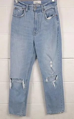 Abercrombie & Fitch the ankle straight ultra high rise curve love light jean thumbnail 1