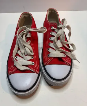 Red Sneakers Size EU35 /US 5 thumbnail 1