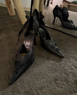 N.Y.L.A. Black Patent Pointed Toe Stiletto Pumps Size 6 thumbnail 1
