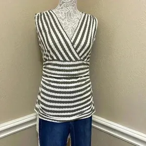💛beautiful striped top from Ann Taylor thumbnail 3