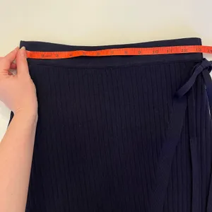 Pari Desai Wrap Midi Skirt M Ribbed Knit Academia Office Preppy $365 Navy Blue thumbnail 11