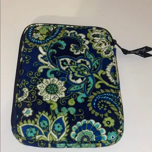 VERA BRADLEY IPAD HOLDER thumbnail 2