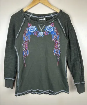 Paparazzi Women's Size M Green Floral Embroidered Top Long Sleeve Stretch Boho thumbnail 1
