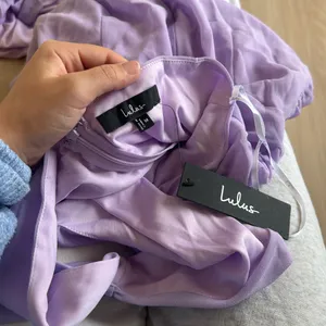 LULU’S Adeline Lavender One-Shoulder Scarf Maxi Dress thumbnail 7