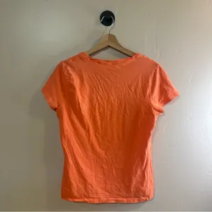 The North Face Women’s Half Dome Logo V Neck T Shirt Medium Orange thumbnail 4
