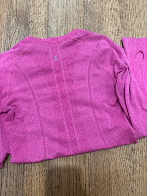 Lululemon Swiftly Tech Long Sleeve thumbnail 2