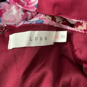 Lush Galata Chiffon Floral Midi Dress thumbnail 8
