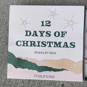 Maurices 12 Days‎ of Christmas Jewelry Box NEW Earrings Necklaces Charms thumbnail 3