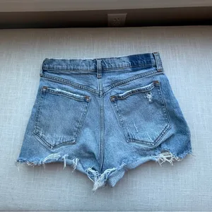 Abercrombie High Rise Mom Short thumbnail 6