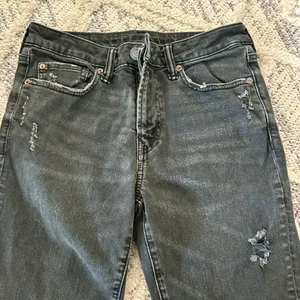 Black American Eagle Jeans thumbnail 1