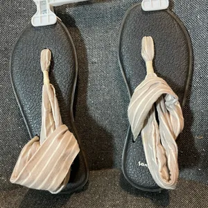 Sanuk Black and Tan Women's Sandals thumbnail 3